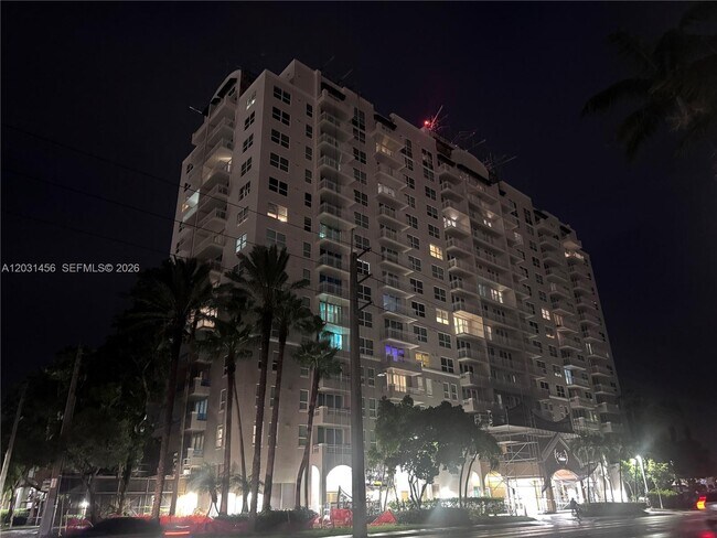 Building Photo - 2665 SW 37th Ave