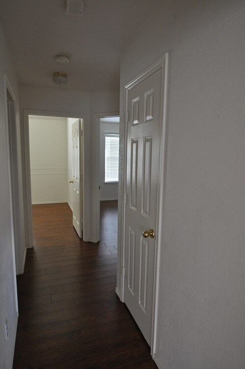 Building Photo - 3420 Pueblo Dr