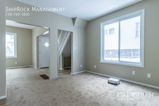 Foto del edificio - 2311 W 7th St