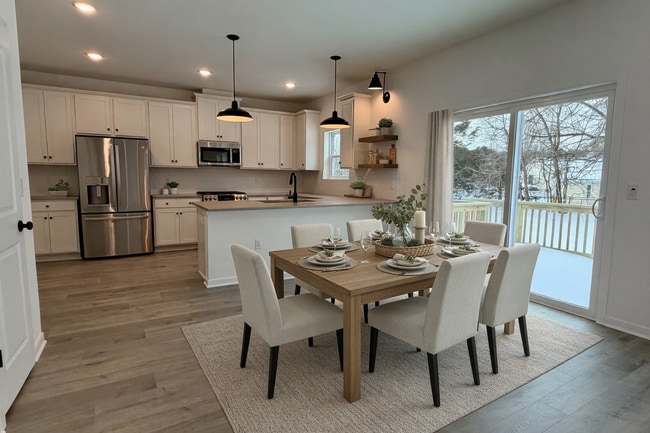 Building Photo - 27 Butternut Dr