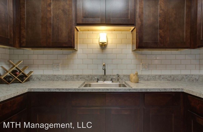 Building Photo - 2 br, 1 bath Apartment - 5871 Althea Street