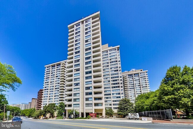 Building Photo - 4515 Willard Ave