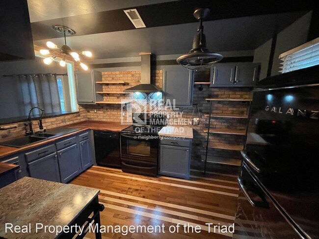Building Photo - 2 br, 2 bath House - 1319 Glen Raven Court