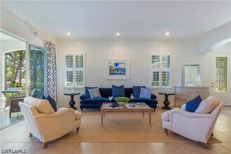 Building Photo - 2864 Tiburon Blvd E