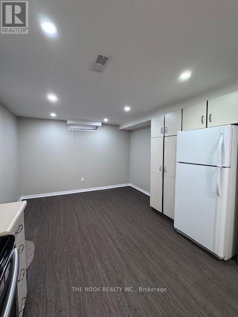 Building Photo - 38 Orchard Park Dr