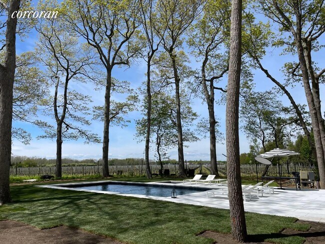 Foto del edificio - 3960 Wells Rd