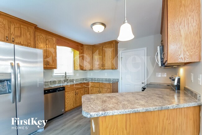 Foto del edificio - 214 Sunset Pointe Dr