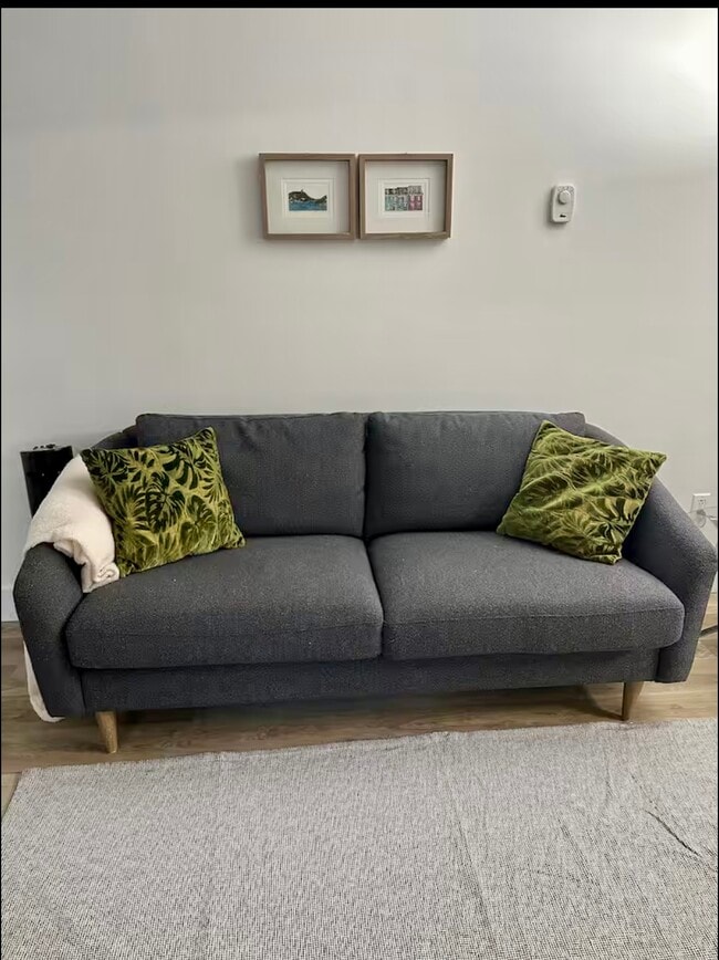 Photo du bâtiment - 75 Cornwall Crescent