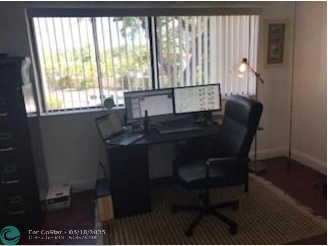 Foto del edificio - 2550 SW 18th Terrace