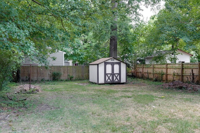 Building Photo - 3009 Napoleon St