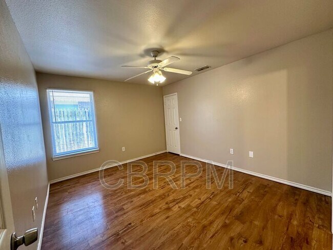 Foto del edificio - 602 N Bangor Ave