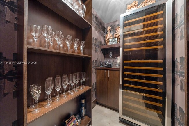 Foto del edificio - 3301 NE 183rd St