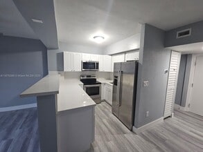 Building Photo - 300 NW 42nd Ave