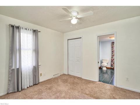 Building Photo - 1879 Greensburg Rd