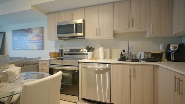 Building Photo - 1435-1435 Celebration Dr