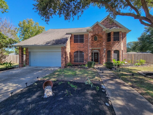 Photo - Welcome home to this beautiful 2 story on a cul de sac lot! Fresh paint and Stainless steel appli...