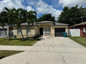Building Photo - 27070 SW 134th Pl
