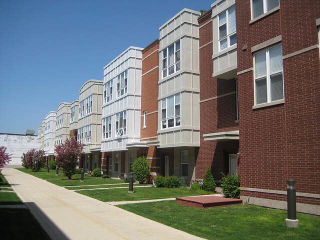 Foto principal - 3210 N Kilbourn Ave