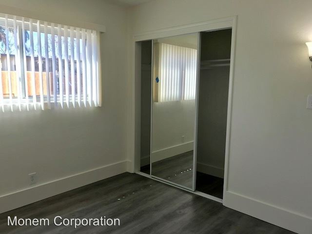 Foto del edificio - 4341 W 169th St