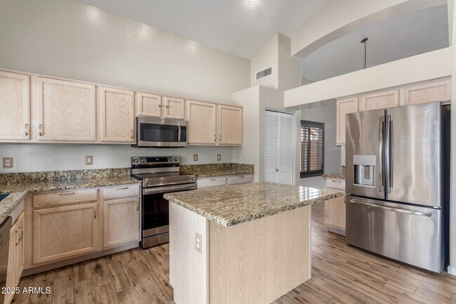 Foto del edificio - 2500 S Sunnyvale Ave