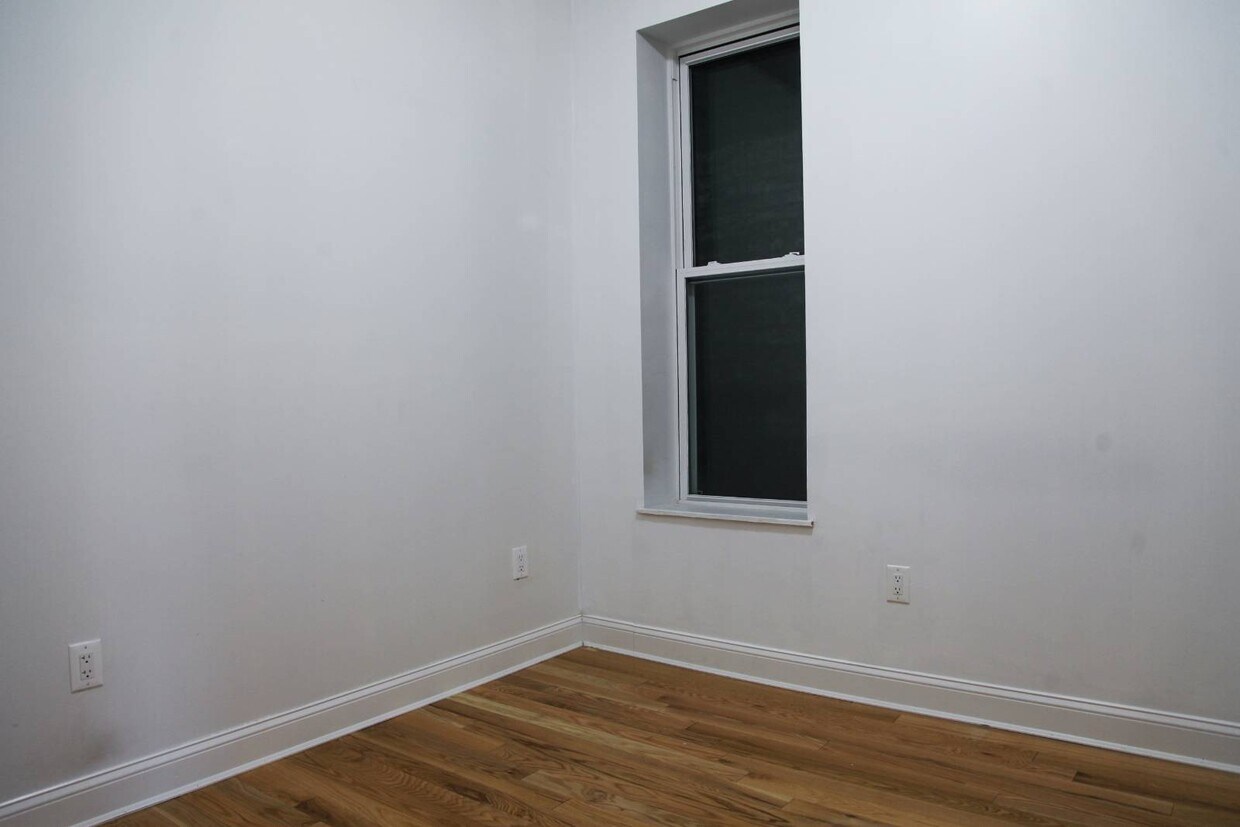 Foto principal - 1271 Fulton St