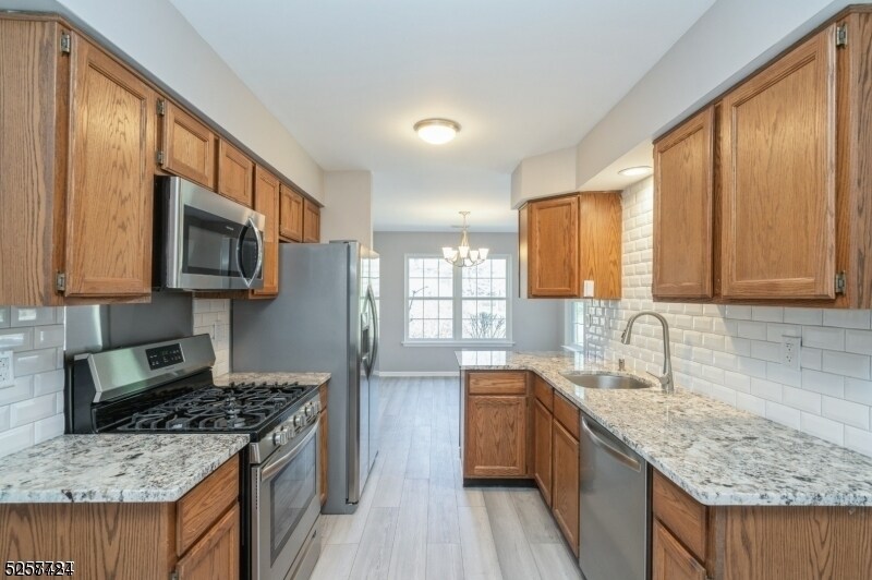 Foto principal - 30 Chicopee Dr