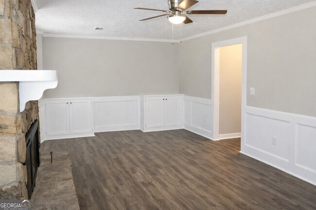 Foto del edificio - 257 Omega Dr