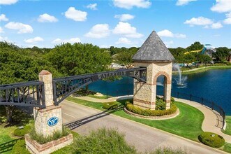 Building Photo - 9201 Royal Burgess Dr