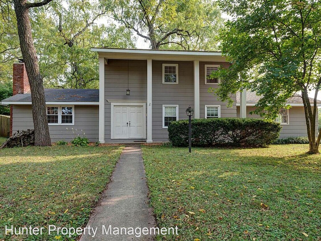 Primary Photo - 3 br, 4 bath House - 916 W Valley Ct