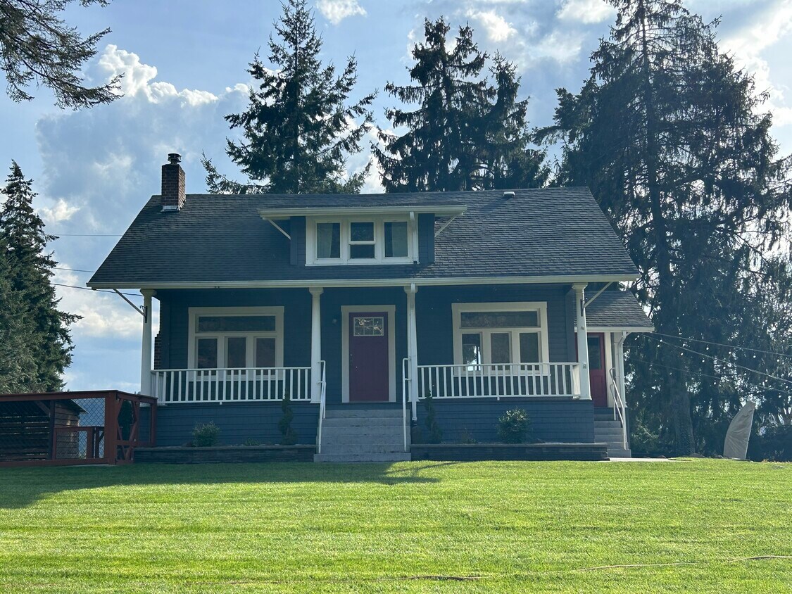 5017 Pacific Ter, Longview, WA 98632 House Rental in Longview, WA