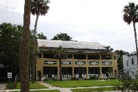 Building Photo - East Graves Avenue Apartments