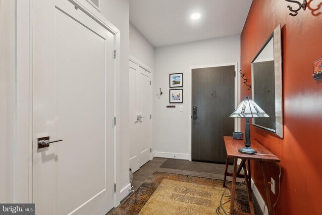 Foto del edificio - 625 Slaters Ln