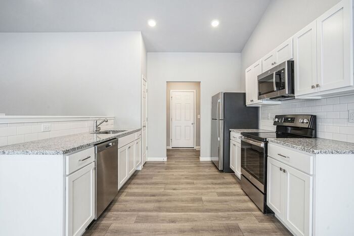 Foto principal - 10040 Pennridge Dr