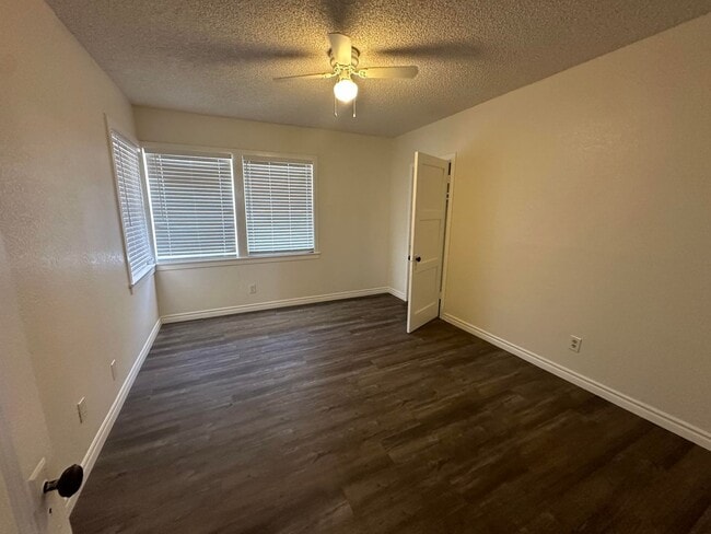 Foto del edificio - 413 S Richmond Rd