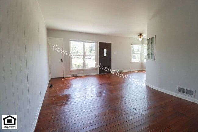 Building Photo - 1601 E Rudisill Blvd