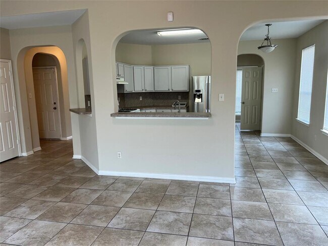 Building Photo - 5303 Lost Cove Ln
