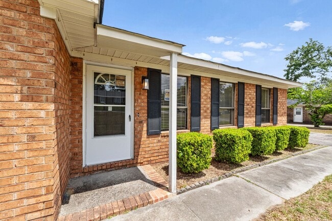 Building Photo - 262 Indian Creek Rd