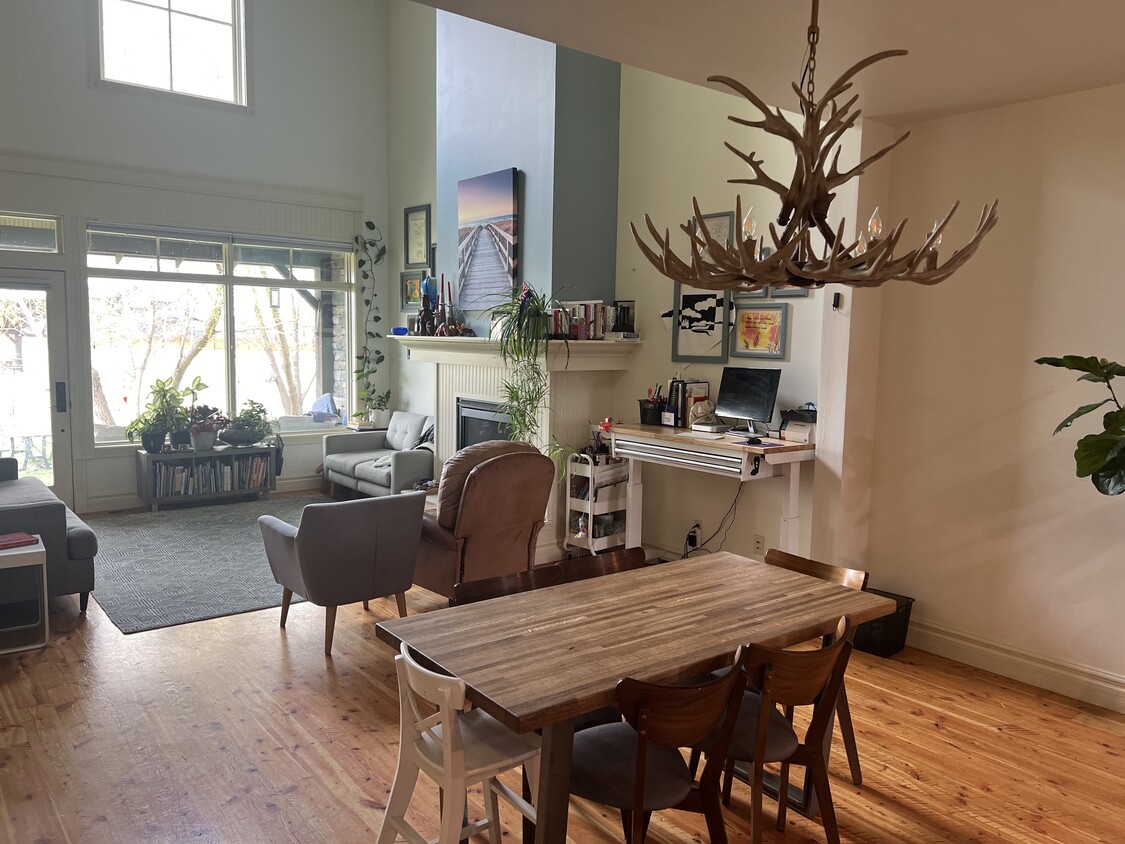 Foto principal - 3930 Baxter Ln