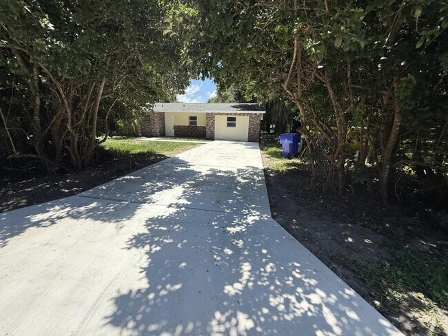 Foto del edificio - 1617 Birch St