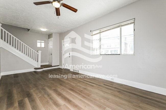 Building Photo - 1126 Main St