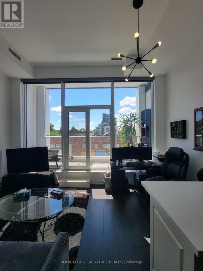 Building Photo - 2020 Bathurst St