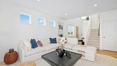 Building Photo - 2154 Tyrone Dr