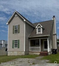 Building Photo - 224 Hemlock Dr