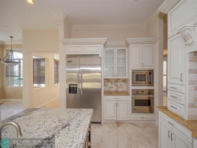 Building Photo - 7768 NW 112th Way