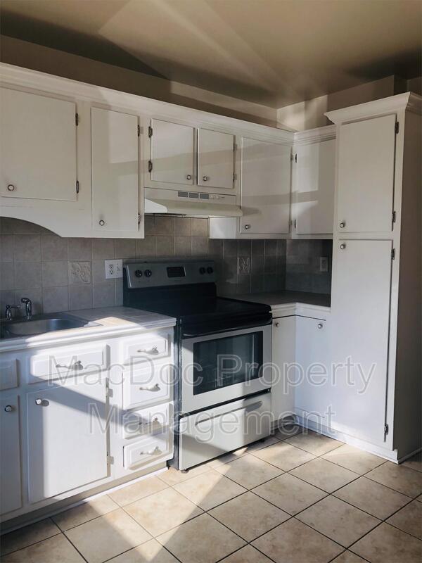 Foto del edificio - 405 Olde Greenwich Cir