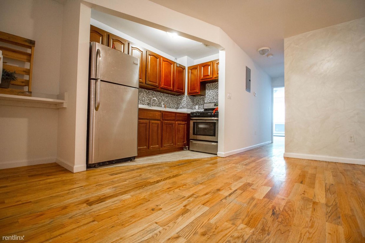 Foto principal - 57 Pulaski St