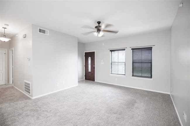 Foto del edificio - 13165 Snow Ln