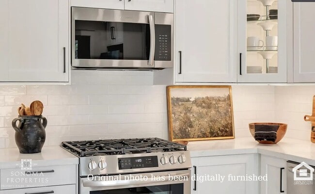 Building Photo - Modern Downstairs 2-Bedroom Unit Minutes from Sonoma Plaza
