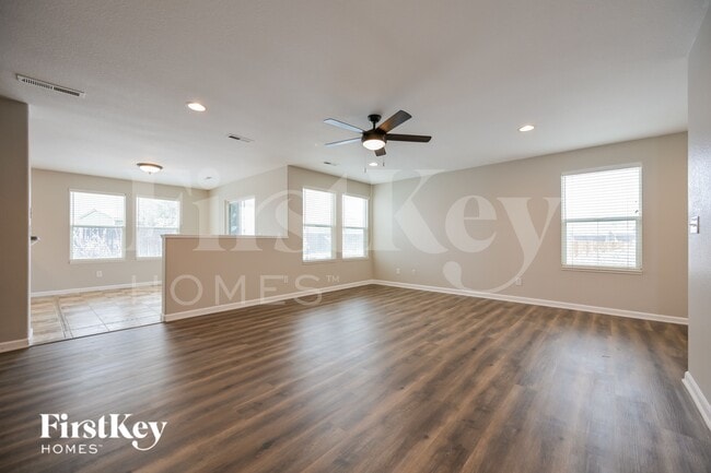 Building Photo - 243 Silver Spur Ct