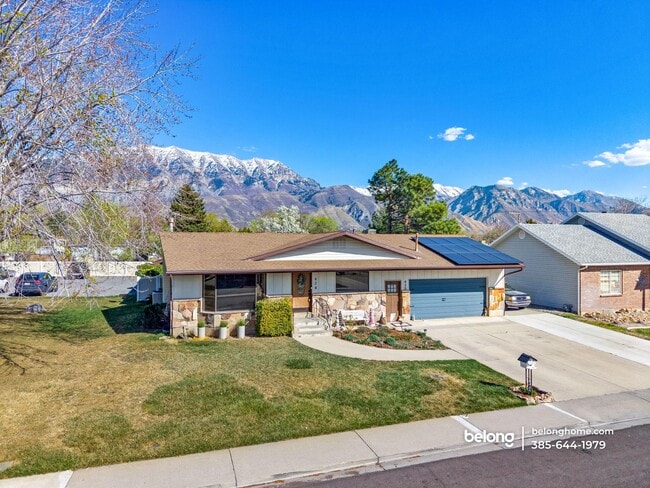 Foto del edificio - 428 200 E